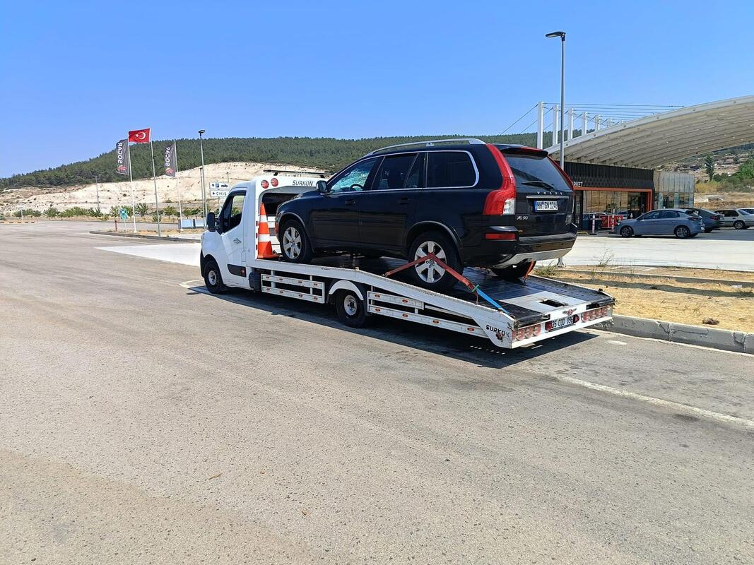 Seferihisar Çekici - BMW Taşıma Gece